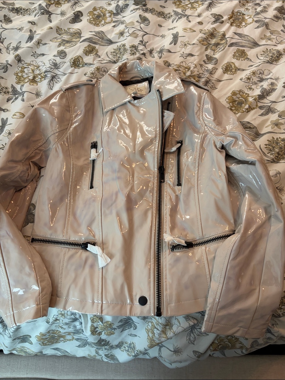 NWT chaser Women’s Patent Biker Jacket - Beige